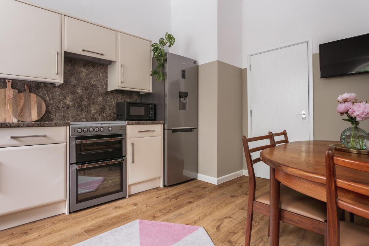 14 Church Street- Close To Windermere Train Station 外观 照片